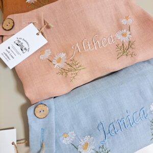 Personalized Linen Apron with Daisy Embroidery